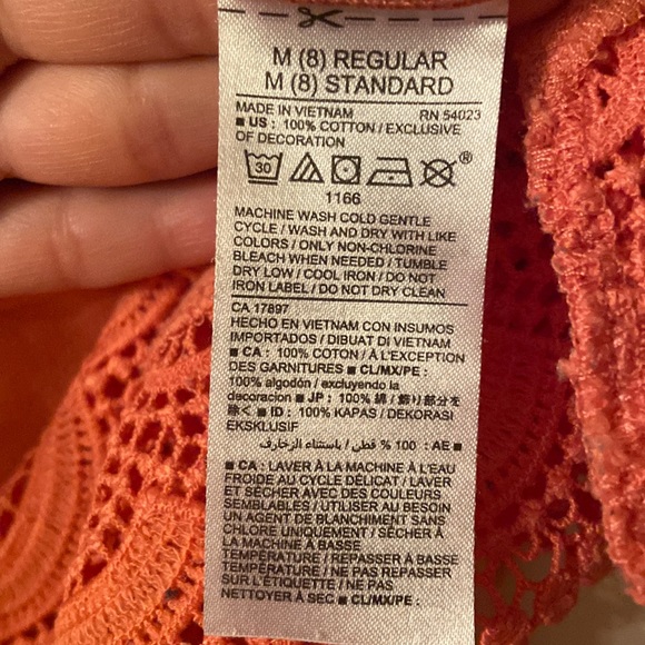 🌺 OLD NAVY Lace Hem Loose Fit T-Shirt - Picture 6 of 7
